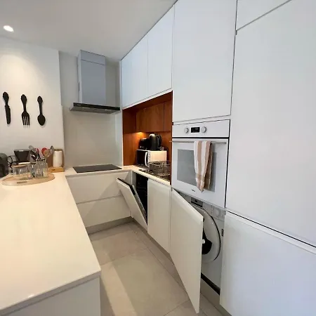 Twins 2 With Pool By Homing